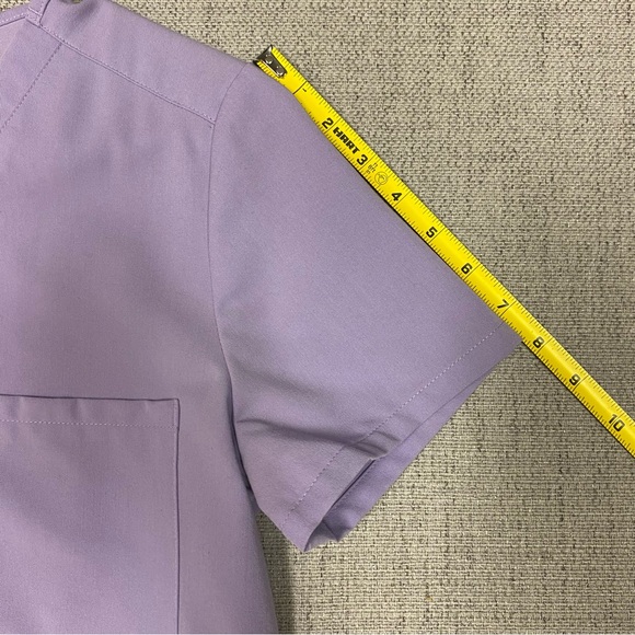 Figs Lavender 2 pc Scrub Set Technical Collection Size XS Top and Bottoms - Picture 13 of 16